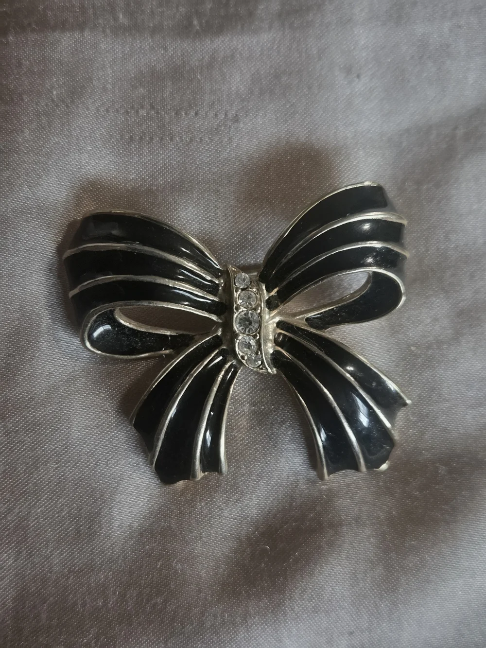 Vintage Bow, Angel and Tulip Brooch With A Butterfly Hair Clip Lot Of 4